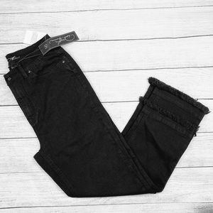 DG2 Black cropped jeans. Sz 10 Tall Fringe double hem!
